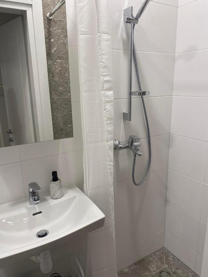 Modern Scandinavian Feeling-Prime Rentals Каунас Екстериор снимка