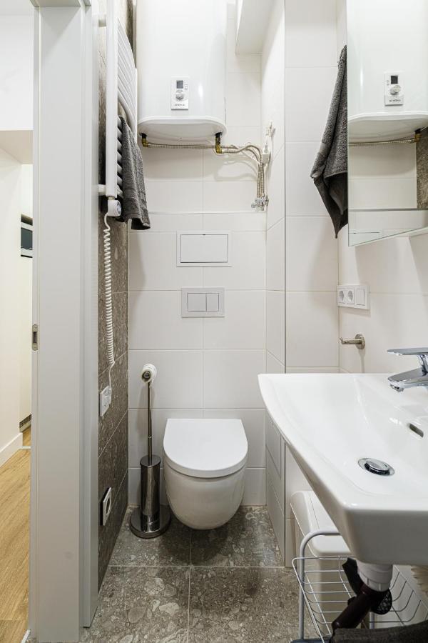 Modern Scandinavian Feeling-Prime Rentals Каунас Екстериор снимка